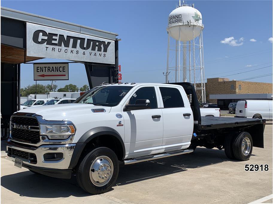 Used 2022 RAM 5500 Tradesman w/ Chrome Appearance Group AWD/4WD image 1