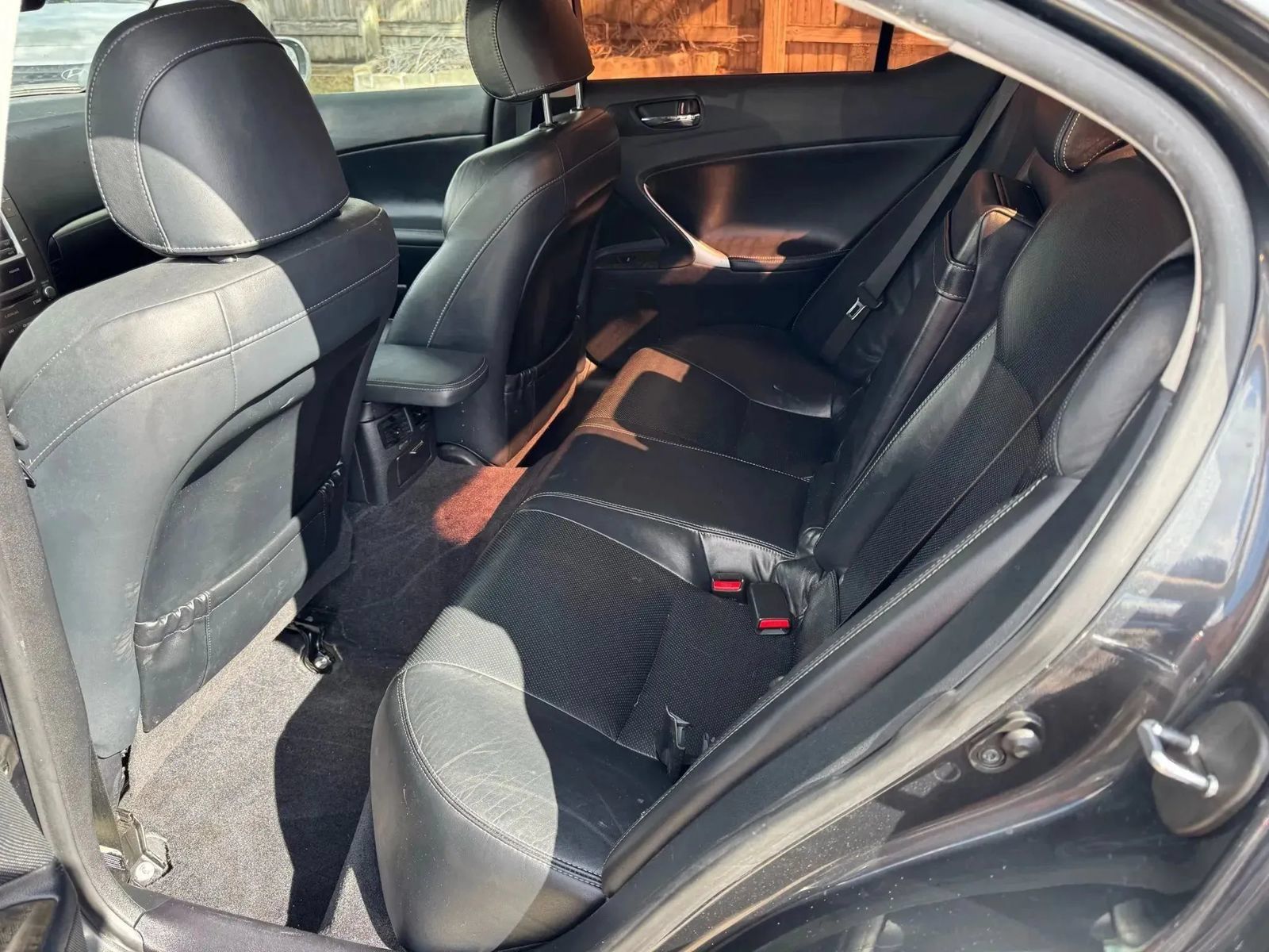 Used 2011 Lexus IS 250 w/ Premium Pkg Value Edition RWD image 18