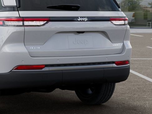 New 2026 Jeep Grand Cherokee Limited AWD/4WD image 13