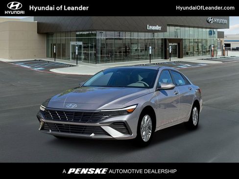 New 2026 Hyundai Elantra Hybrid FWD image 1