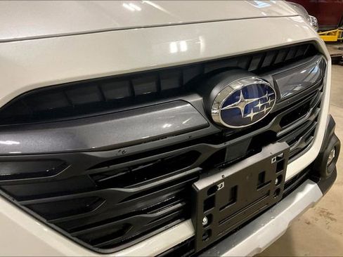 Used 2025 Subaru Outback Limited AWD/4WD image 30