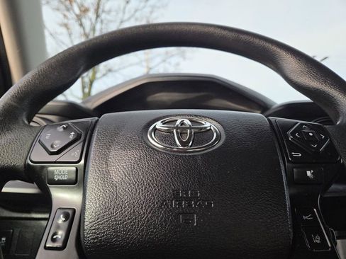 Used 2021 Toyota Tacoma SR AWD/4WD image 24