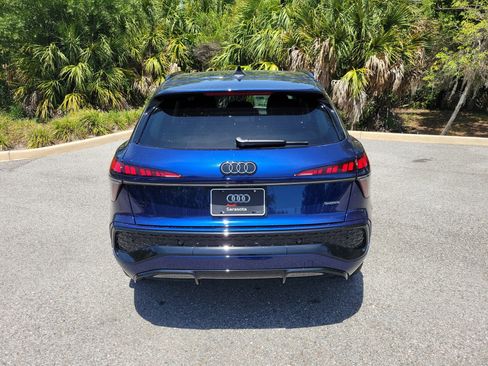 New 2026 Audi Q3 quattro 2.0T AWD/4WD image 5