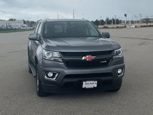 Used 2018 Chevrolet Colorado Z71 AWD/4WD image 3
