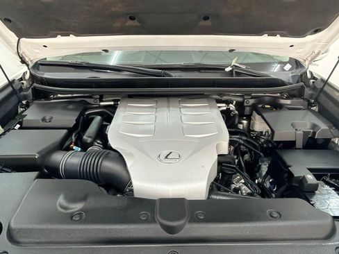Used 2023 Lexus GX 460 Premium w/ Accessory Package AWD/4WD image 32