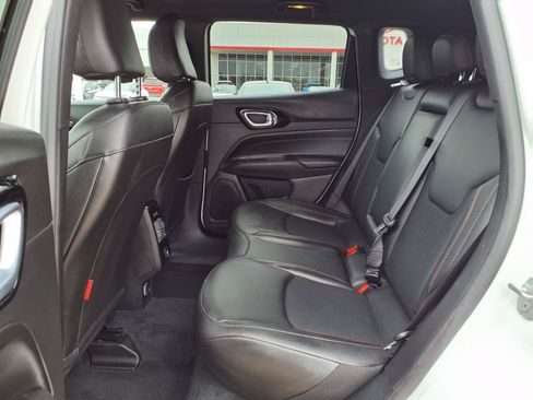 Used 2025 Jeep Compass Trailhawk AWD/4WD image 26