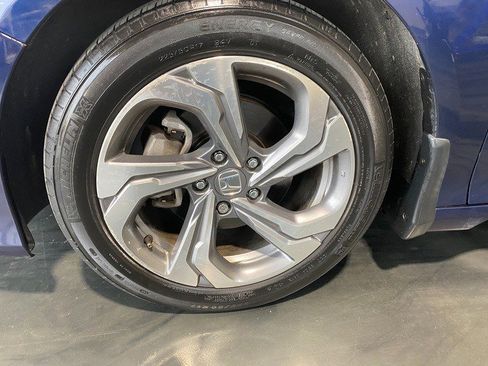 Used 2020 Honda Accord EX image 11