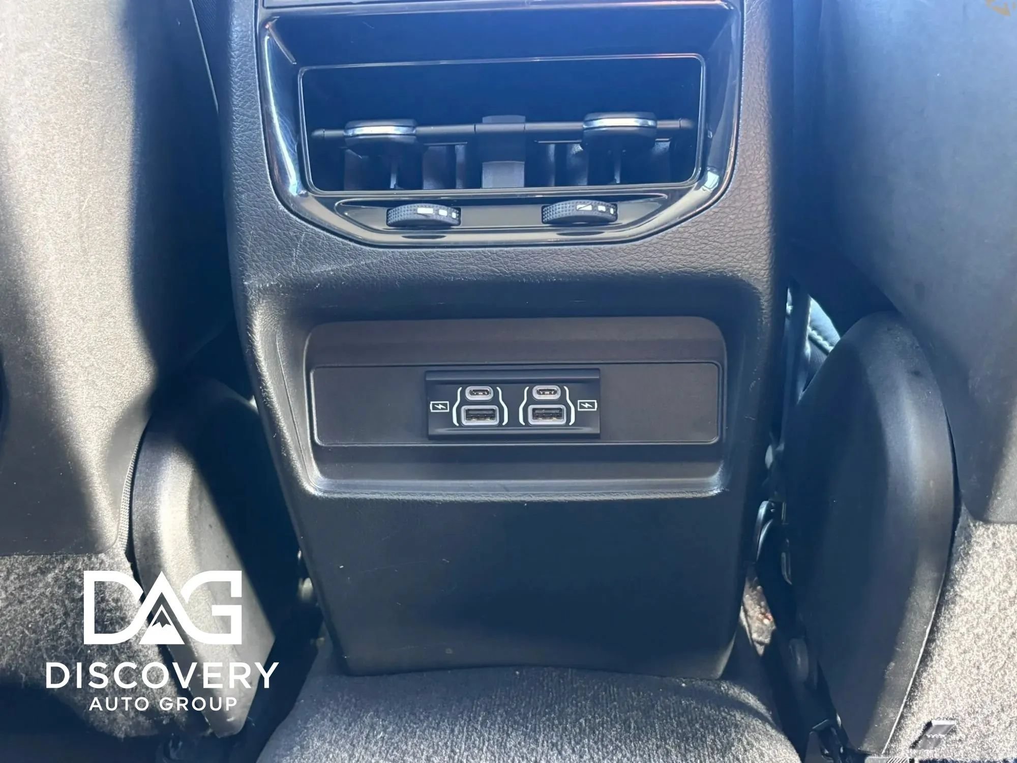 Used 2024 Jeep Grand Cherokee Laredo AWD/4WD image 25