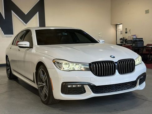 Used 2016 BMW 740i RWD image 2
