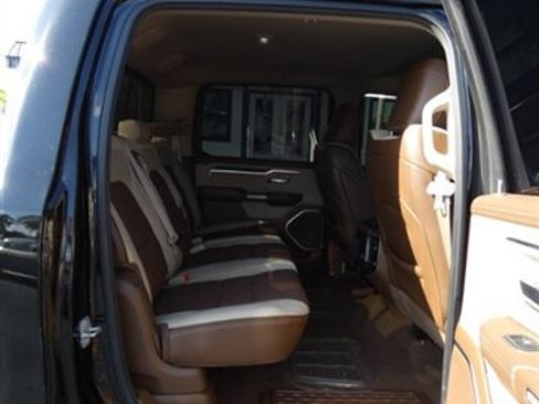 Used 2019 RAM 1500 Laramie AWD/4WD image 55