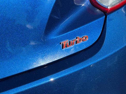 Used 2016 Hyundai Veloster Turbo FWD image 30