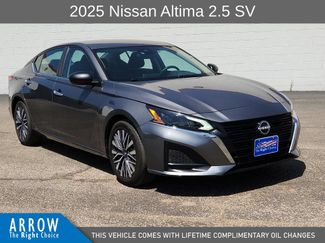 Used 2025 Nissan Altima 2.5 SV FWD video 1