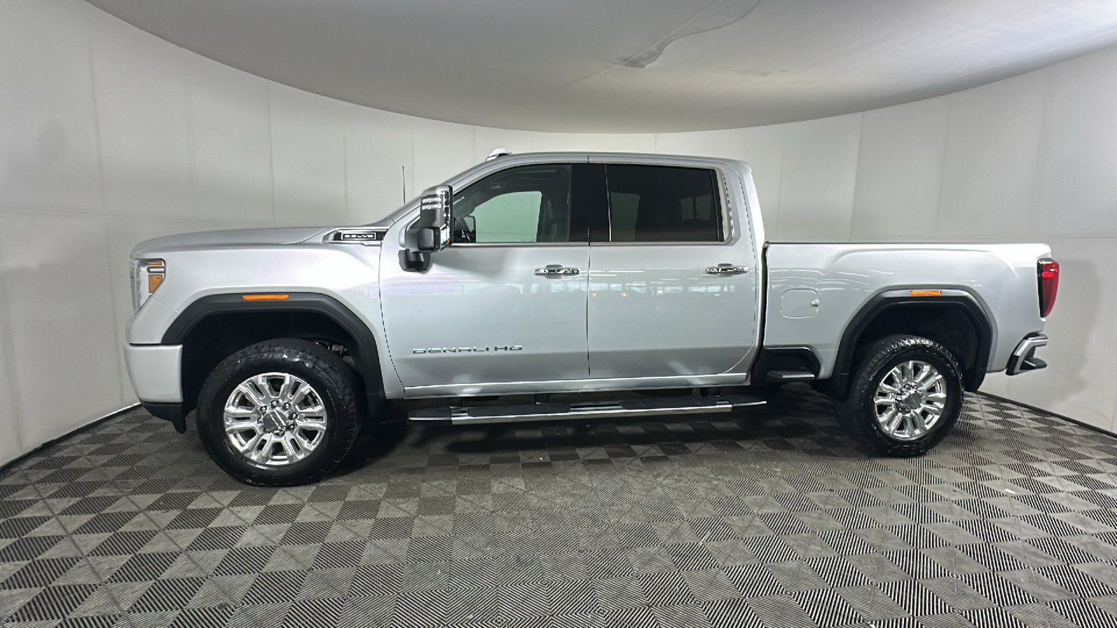 Used 2022 GMC Sierra 2500 Denali AWD/4WD image 7