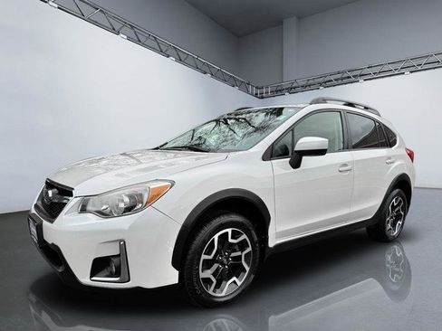 Used 2017 Subaru Crosstrek 2.0i Premium AWD/4WD image 5