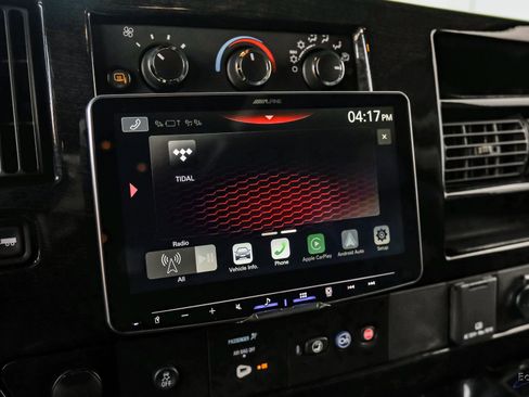 Used 2023 Chevrolet Express 2500 image 67