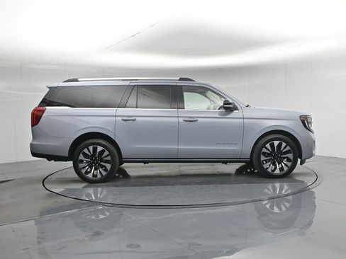 Used 2025 Ford Expedition Max Platinum w/ Driver's Package image 41