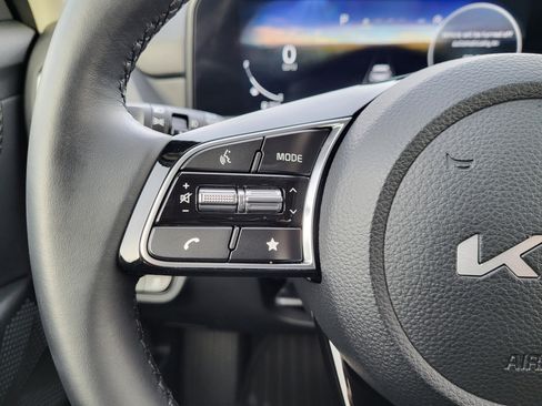 Used 2025 Kia Seltos EX w/ EX Sunroof Package image 20