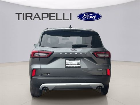 New 2026 Ford Escape SE image 21