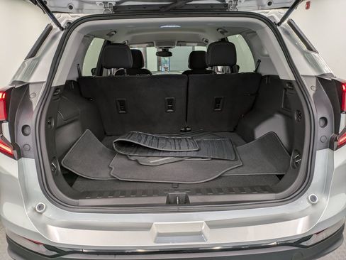 Used 2022 GMC Terrain SLE w/ Driver Convenience Package image 24