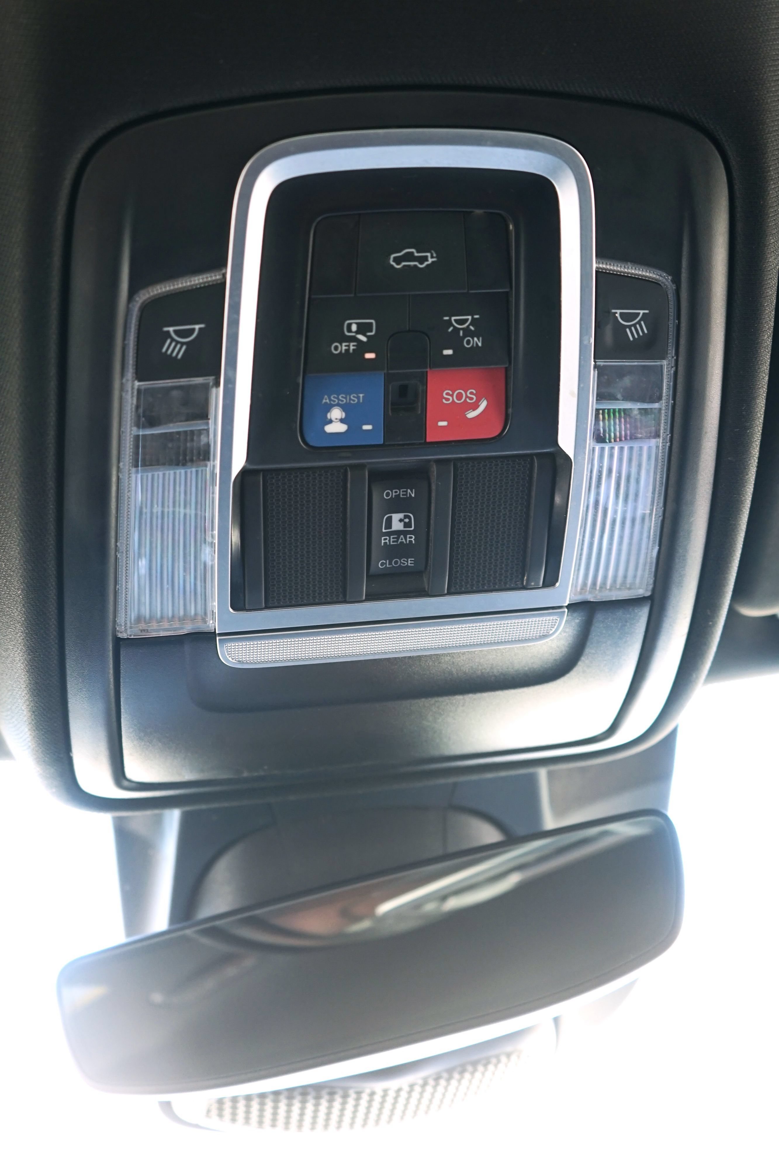 Used 2023 RAM 1500 Laramie AWD/4WD image 22