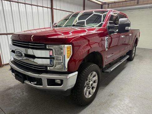 Used 2017 Ford F250 Lariat w/ Lariat Ultimate Package AWD/4WD image 3