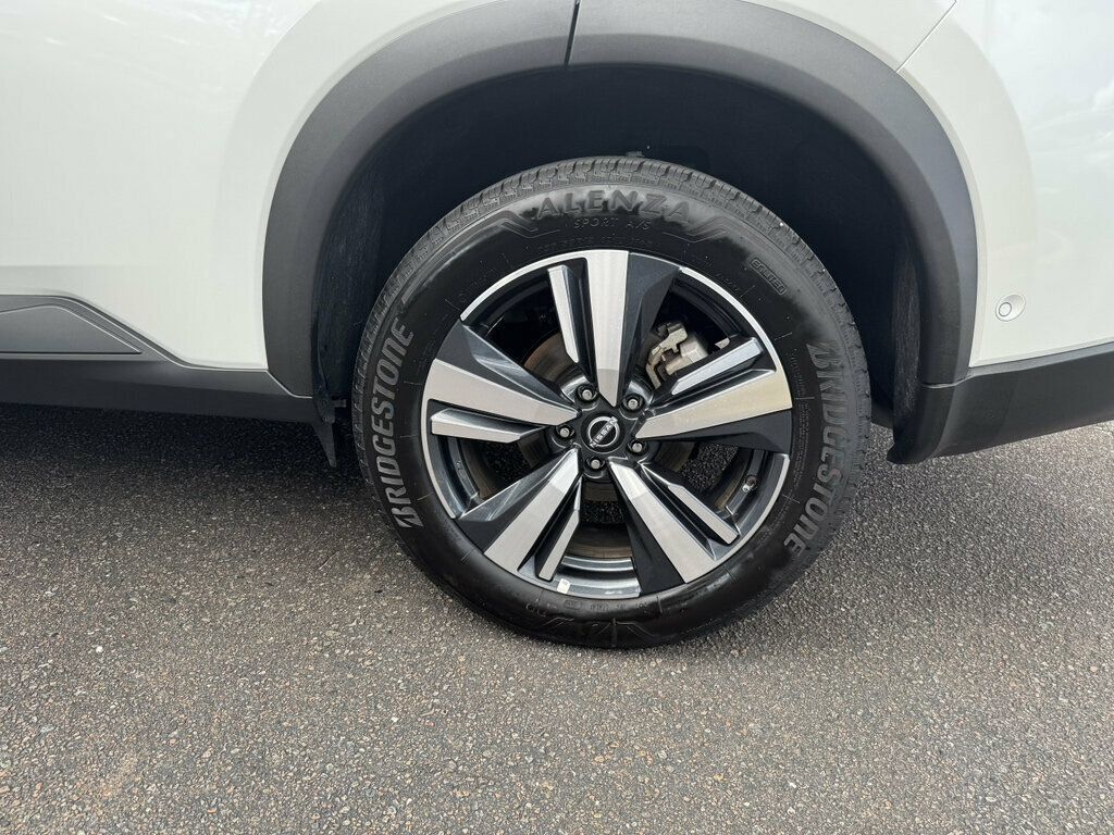 Used 2026 Nissan Rogue SL FWD image 10