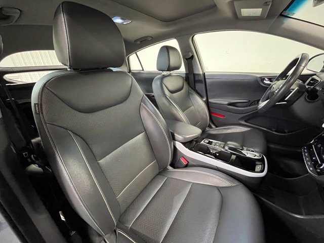 Used 2018 Hyundai Ioniq Limited FWD image 9