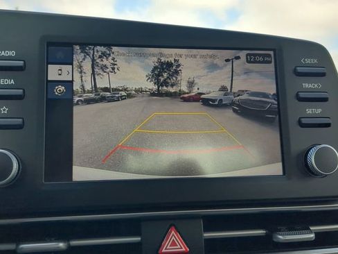 New 2026 Hyundai Elantra SE image 19