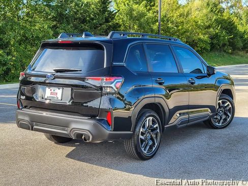 Used 2025 Subaru Forester Limited AWD/4WD image 7