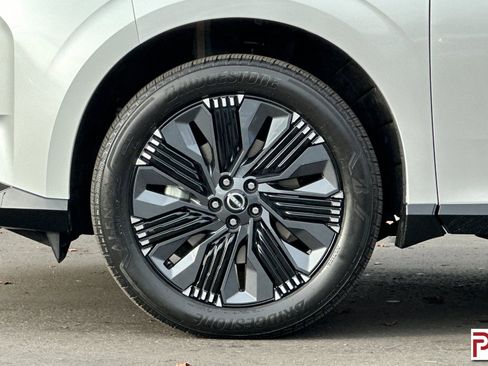 Used 2025 Nissan Murano Platinum image 34