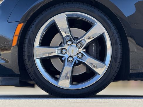 Used 2019 Chevrolet Camaro SS image 19