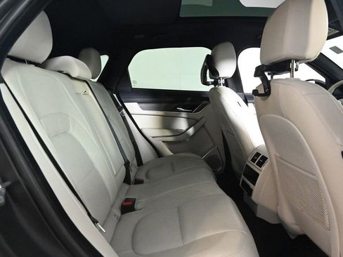 Used 2022 Jaguar F-PACE S image 17