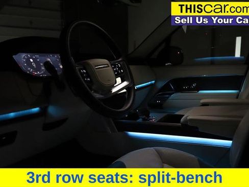 Used 2024 Land Rover Range Rover Long Wheelbase SE image 32