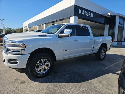 Used 2024 RAM 2500 Laramie image 2