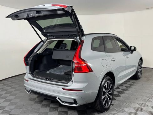 Used 2024 Volvo XC60 B5 Plus w/ Protection Package Premier AWD/4WD image 9