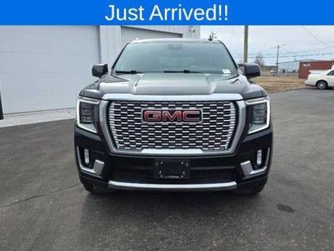 Used 2023 GMC Yukon Denali image 3