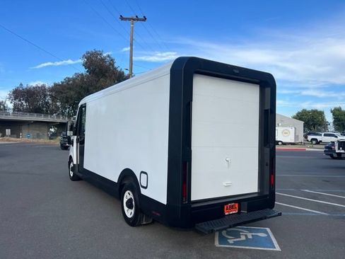 Used 2023 Chevrolet Brightdrop 600 w/ Active Safety Package 2 AWD/4WD image 6