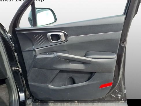 Used 2025 Kia Sorento S w/ Panoramic Sunroof Package image 15
