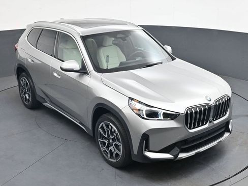 Used 2026 BMW X1 xDrive28i w/ Technology Package AWD/4WD image 18