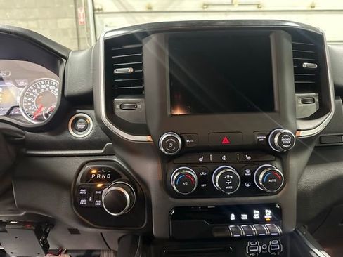 Used 2019 RAM 1500 Big Horn image 22