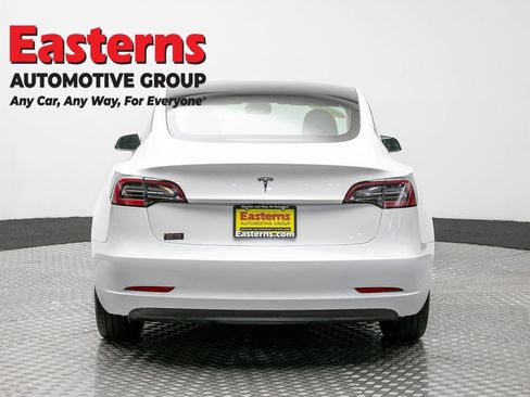 Used 2023 Tesla Model 3 Standard Range RWD image 6