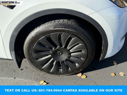 Used 2023 Tesla Model Y Long Range image 15