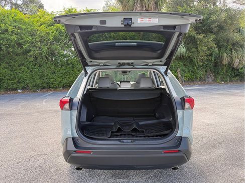 Used 2021 Toyota RAV4 XLE Premium AWD/4WD image 44