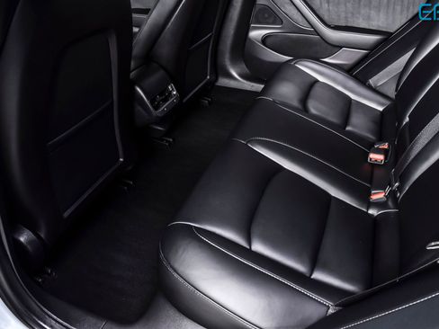 Used 2019 Tesla Model 3 Standard Range Plus image 17