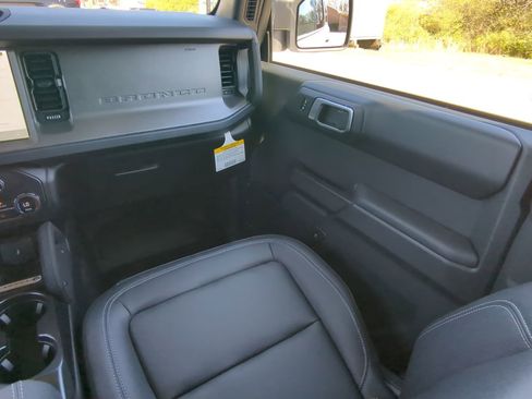 New 2026 Ford Bronco Badlands image 15