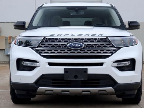 Used 2020 Ford Explorer Limited w/ Class III Trailer Tow Package RWD image 17