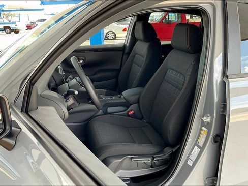 New 2026 Honda HR-V Sport image 9