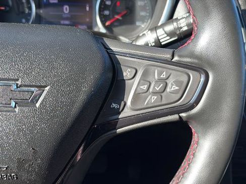 Used 2023 Chevrolet Equinox RS AWD/4WD image 16