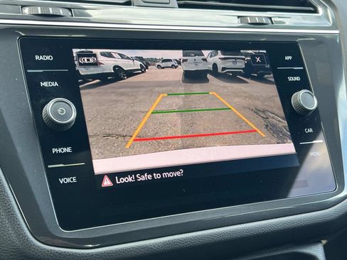 Certified 2023 Volkswagen Tiguan SE R-Line image 14