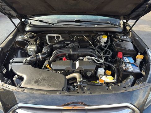 Used 2018 Subaru Outback 2.5i Premium image 14